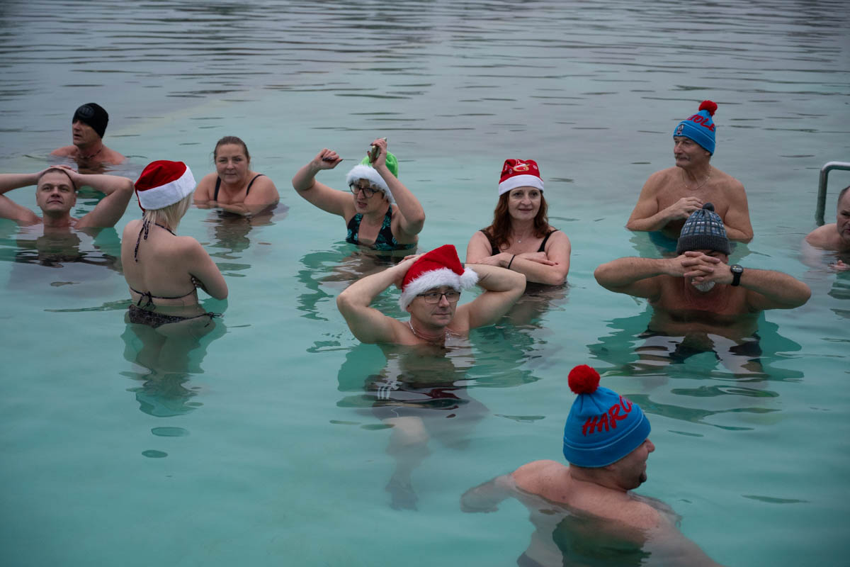 Świąteczna Akcja w Świętochłowicach: MotoMikołaje, Morsowanie i Bieg Mikołajowy na Rzecz Marzenia Justina / fot. Krzysztof Faber