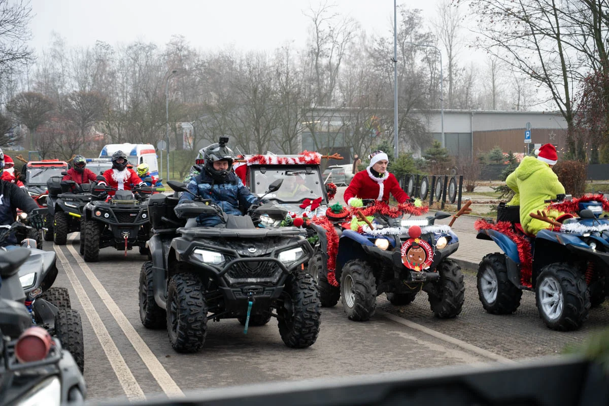 MotoMikołaje, Morsowanie i Bieg Mikołajowy - Świąteczna magia w Świętochłowicach [FOTO]