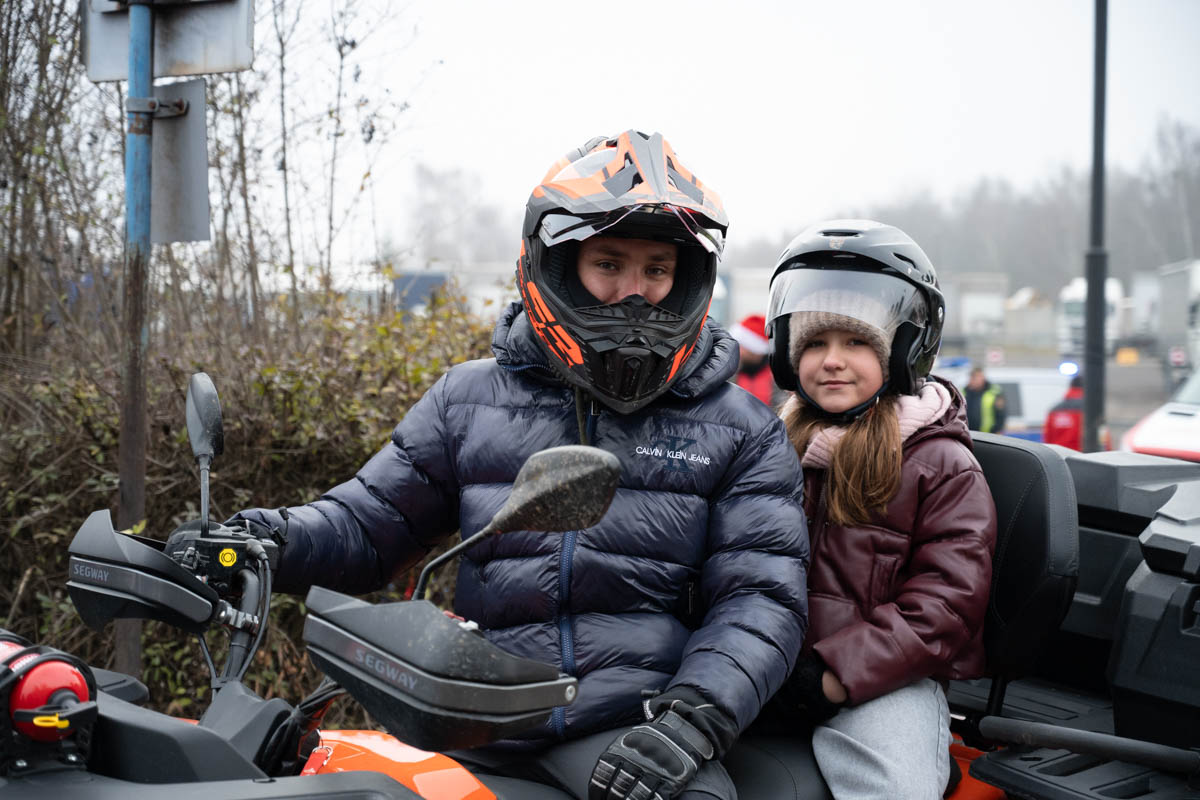 Świąteczna Akcja w Świętochłowicach: MotoMikołaje, Morsowanie i Bieg Mikołajowy na Rzecz Marzenia Justina / fot. Krzysztof Faber