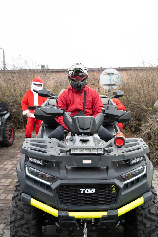 Świąteczna Akcja w Świętochłowicach: MotoMikołaje, Morsowanie i Bieg Mikołajowy na Rzecz Marzenia Justina / fot. Krzysztof Faber