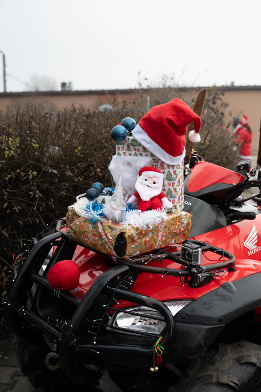Świąteczna Akcja w Świętochłowicach: MotoMikołaje, Morsowanie i Bieg Mikołajowy na Rzecz Marzenia Justina / fot. Krzysztof Faber