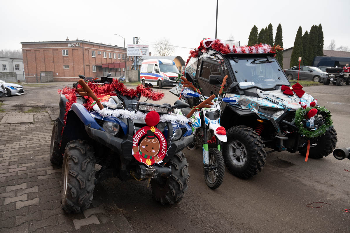Świąteczna Akcja w Świętochłowicach: MotoMikołaje, Morsowanie i Bieg Mikołajowy na Rzecz Marzenia Justina / fot. Krzysztof Faber