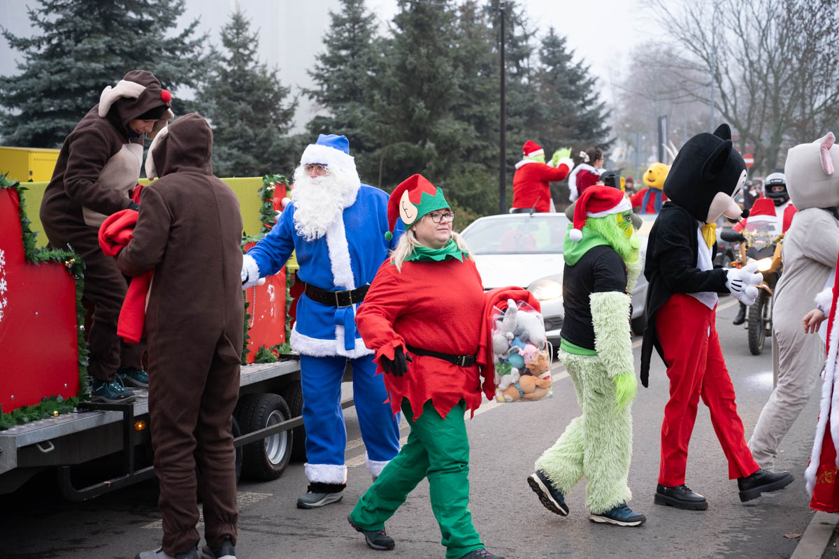 Świąteczna Akcja w Świętochłowicach: MotoMikołaje, Morsowanie i Bieg Mikołajowy na Rzecz Marzenia Justina / fot. Krzysztof Faber