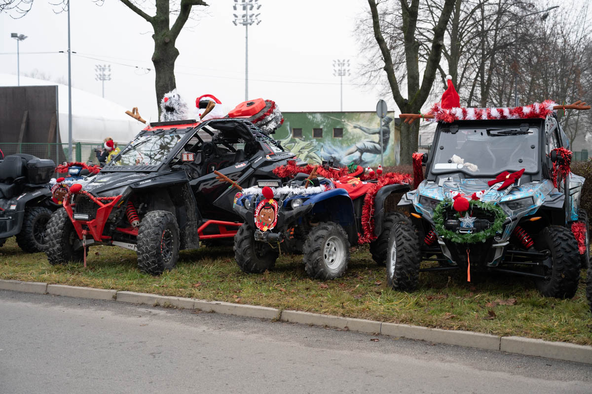 Świąteczna Akcja w Świętochłowicach: MotoMikołaje, Morsowanie i Bieg Mikołajowy na Rzecz Marzenia Justina / fot. Krzysztof Faber