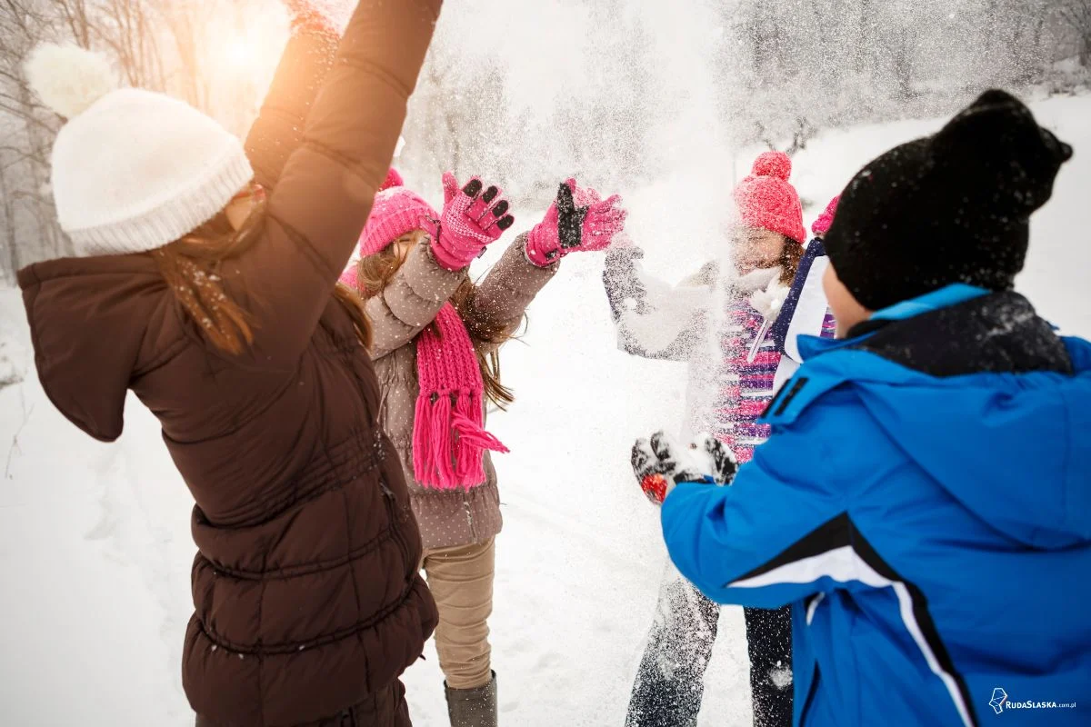 Zimowe warsztaty artystyczne w Rudzie Śląskiej – Kreatywne Ferie 2026 w ŚTI!