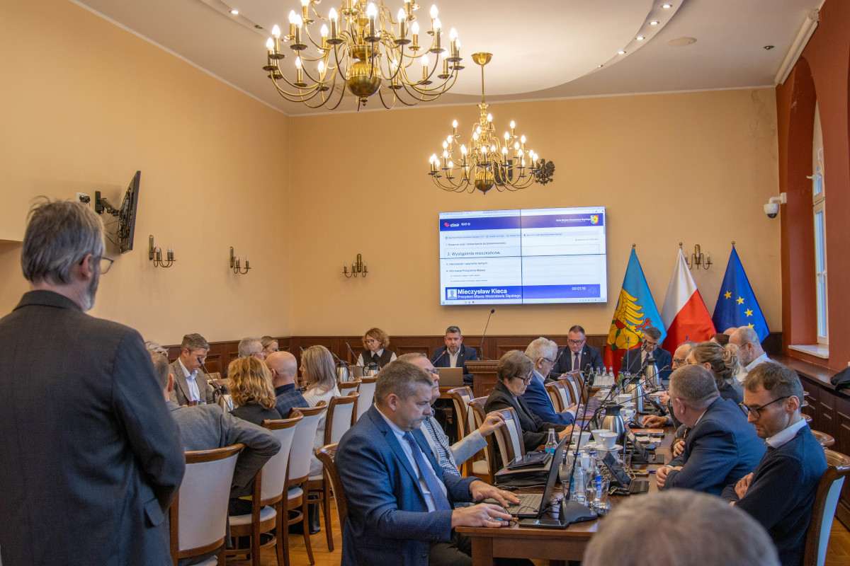 Rada Miejska Wodzisławia Śląskiego – kluczowe uchwały i transmisja na żywo