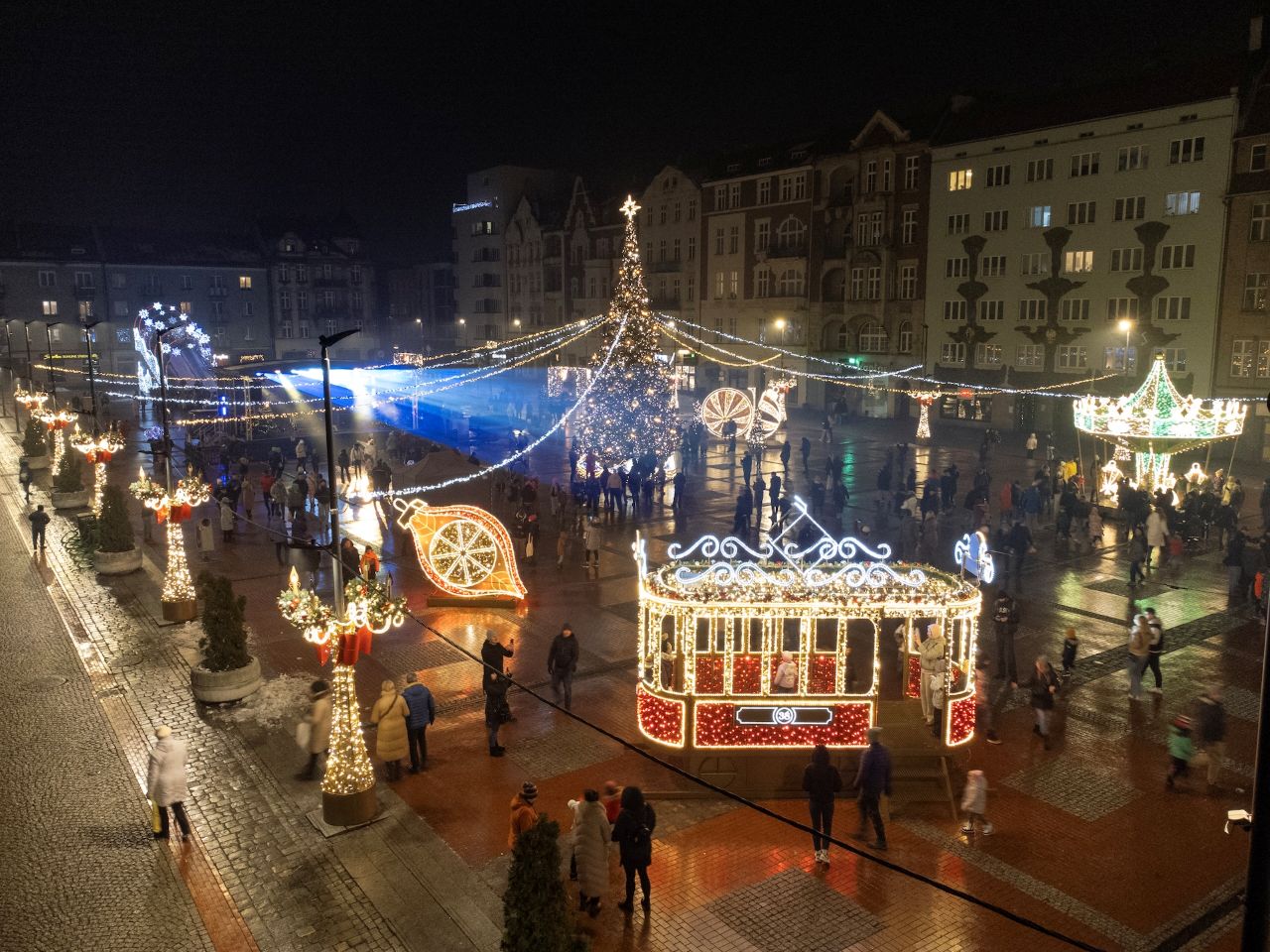 Pogłaszcz alpaki na świątecznym jarmarku!