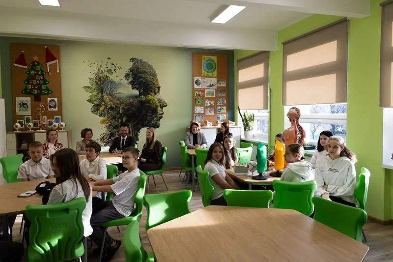 Dwie nowe Zielone Pracownie w Rybniku. Uczniowie uczą się przez doświadczenia