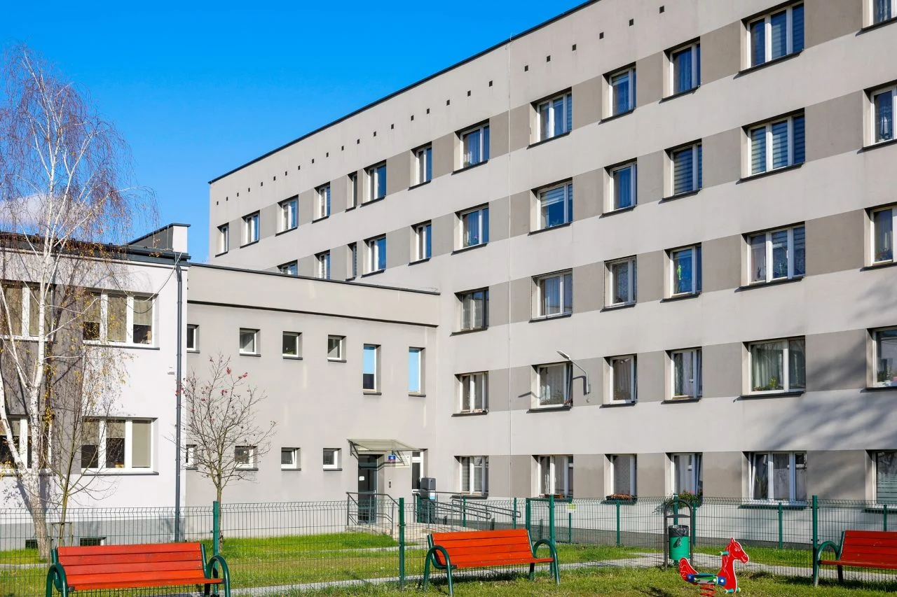 Budynek przy ul. Francuskiej 80 po kompleksowym remoncie