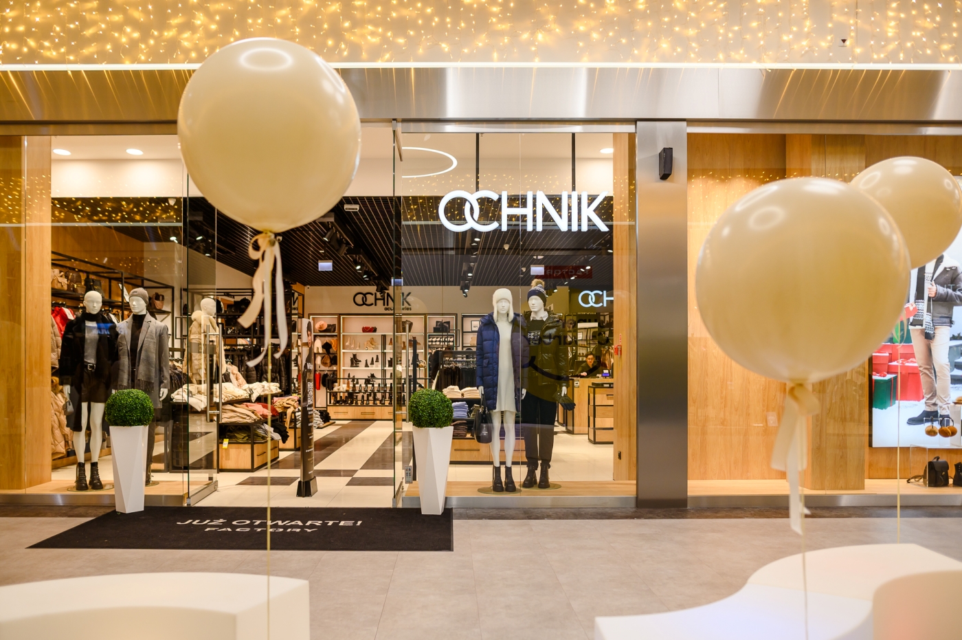 Nowy adres dla miłośników modnych ubrań i galanterii. Salon outletowy OCHNIK debiutuje w FACTORY Gliwice