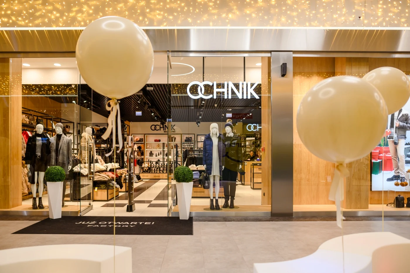 Nowy adres dla miłośników modnych ubrań i galanterii. Salon outletowy OCHNIK debiutuje w FACTORY Gliwice