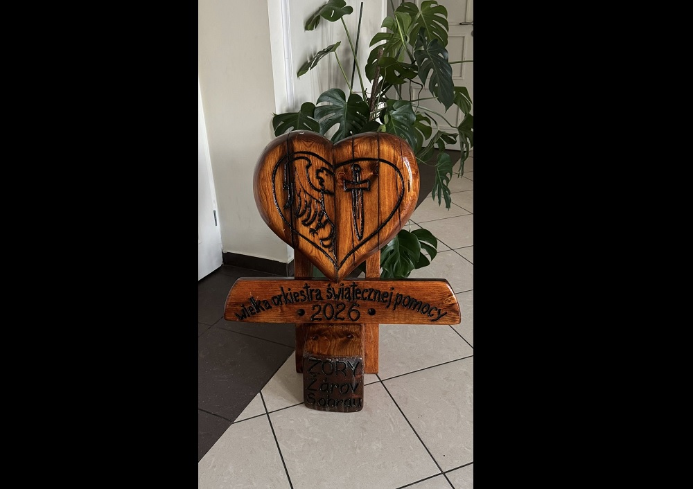 Drewniane serce dla Żor – wzruszający gest Pana Romana