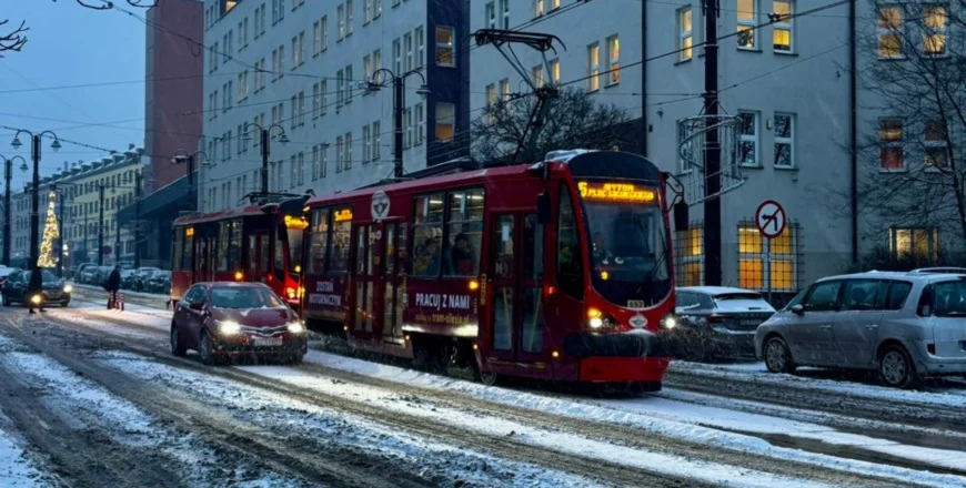 Pogoda daję się we znaki. Gdzie zgłaszać śliskie ulice i nieodśnieżone chodniki?