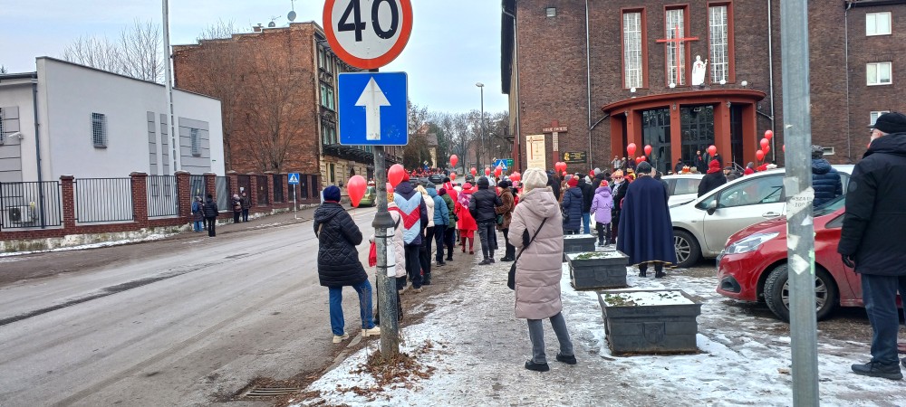 Orszak Trzech Króli 2026 w Zabrzu. Ulicami miasta przeszedł barwny pochód / fot. Sara Synowiec