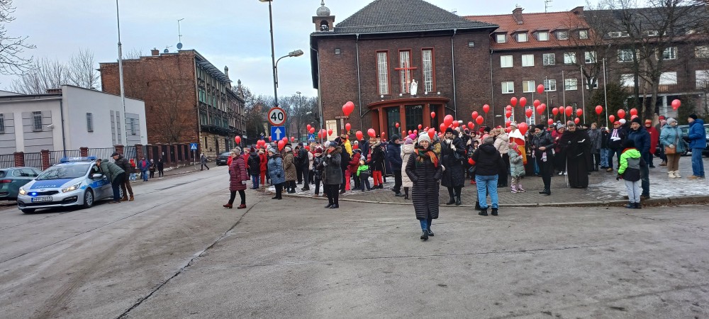 Orszak Trzech Króli 2026 w Zabrzu. Ulicami miasta przeszedł barwny pochód / fot. Sara Synowiec