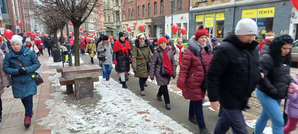 Orszak Trzech Króli 2026 w Zabrzu. Ulicami miasta przeszedł barwny pochód / fot. Sara Synowiec