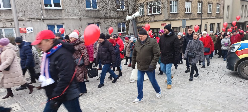 Orszak Trzech Króli 2026 w Zabrzu. Ulicami miasta przeszedł barwny pochód / fot. Sara Synowiec