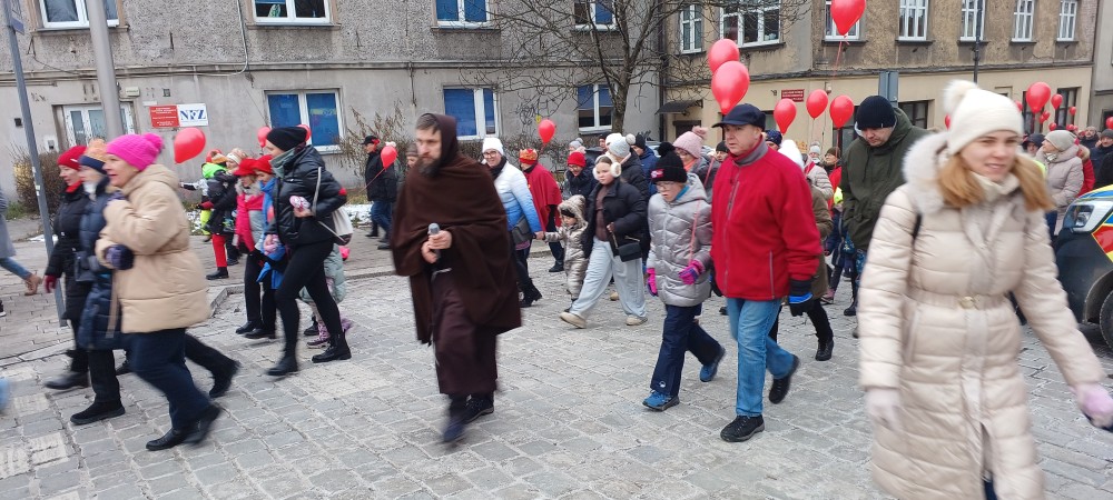 Orszak Trzech Króli 2026 w Zabrzu. Ulicami miasta przeszedł barwny pochód / fot. Sara Synowiec