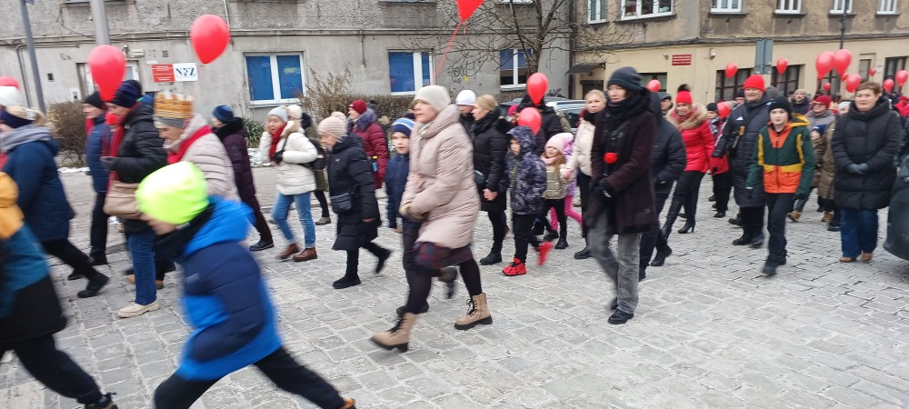 Orszak Trzech Króli 2026 w Zabrzu. Ulicami miasta przeszedł barwny pochód / fot. Sara Synowiec