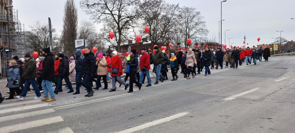 Orszak Trzech Króli 2026 w Zabrzu. Ulicami miasta przeszedł barwny pochód / fot. Sara Synowiec