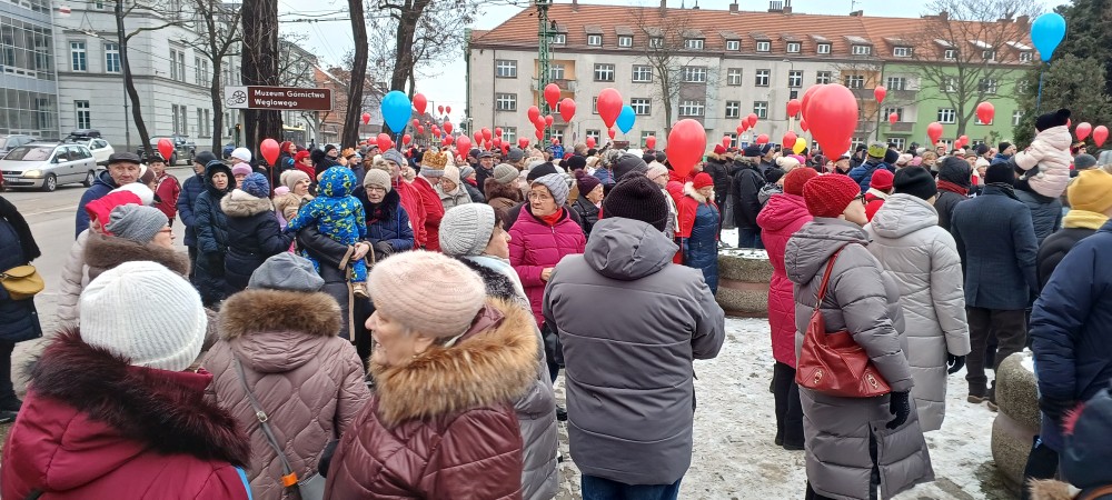Orszak Trzech Króli 2026 w Zabrzu. Ulicami miasta przeszedł barwny pochód / fot. Sara Synowiec