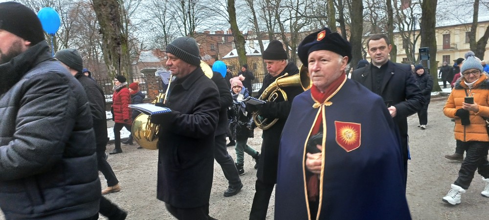 Orszak Trzech Króli 2026 w Zabrzu. Ulicami miasta przeszedł barwny pochód / fot. Sara Synowiec