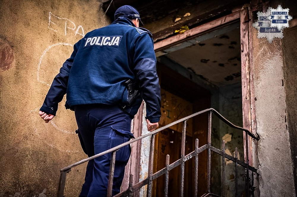 Zimno zabija. Policja apeluje: reaguj, gdy widzisz osobę narażoną na wychłodzenie