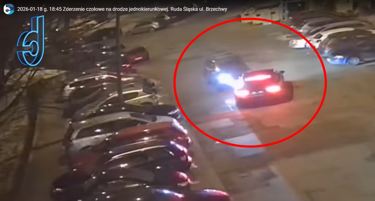 Zderzenie czołowe na ul. Brzechwy. Kierowca jechał pod prąd na drodze jednokierunkowej [FILM]