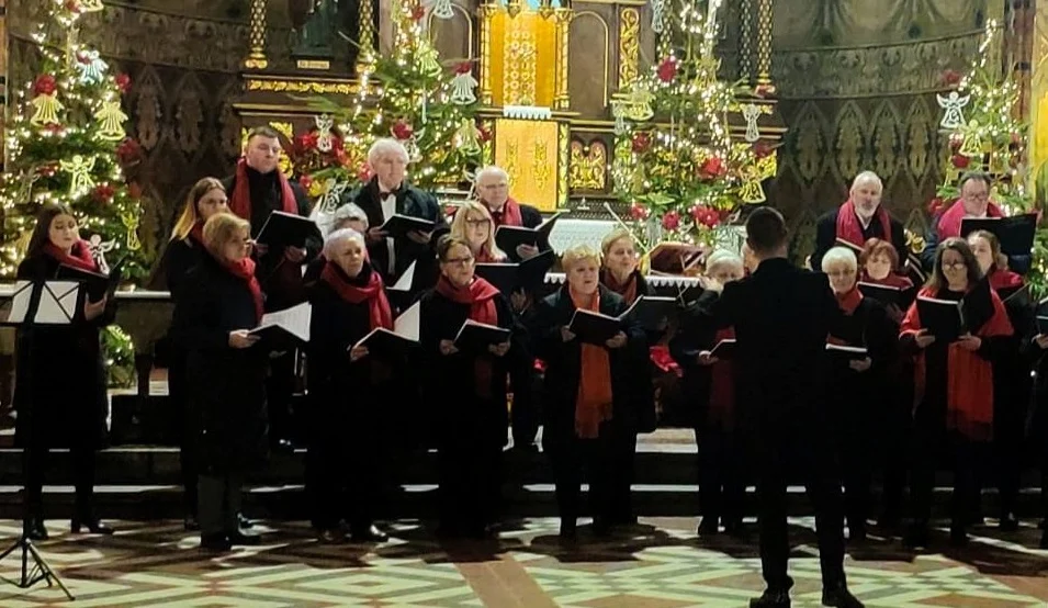 Przeżyj magię świąt na żywo - przed nami Koncert kolęd w Parafii Trójcy Przenajświętszej w Kochłowicach
