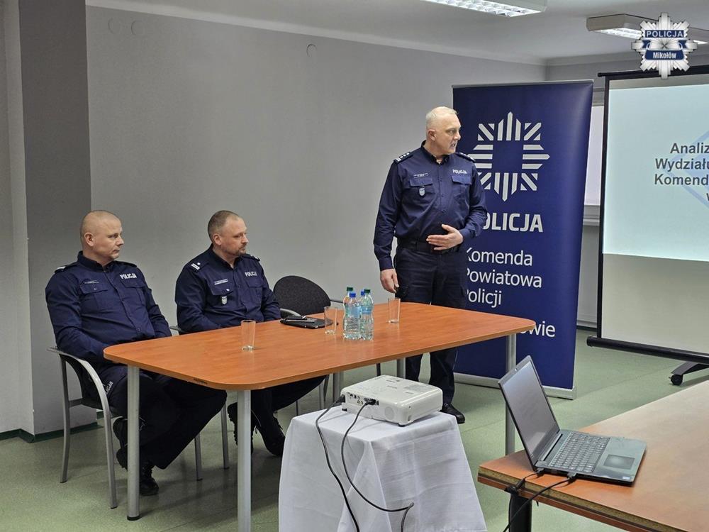 910 kolizji i 42 wypadki. Mikołowska policja podsumowała rok 2025 na drogach powiatu