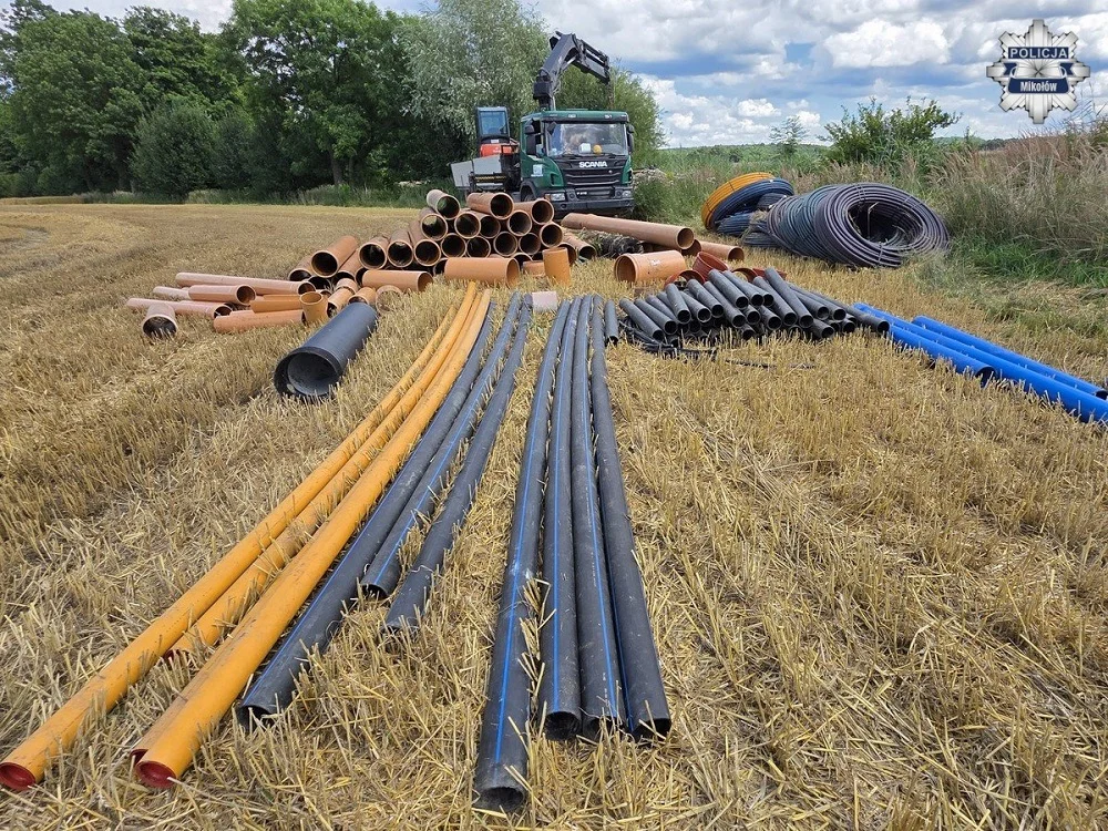 Kryminalni z Mikołowa odzyskali skradzione materiały budowlane warte 30 tys. zł