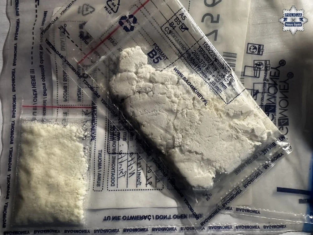 Piekary Śląskie: ponad 500 porcji amfetaminy. Zatrzymano 46-letnią kobietę