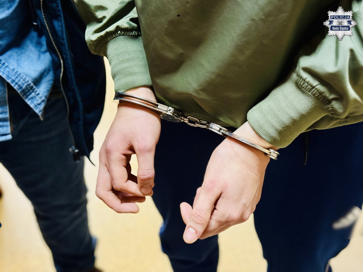 Dwóch mężczyzn zatrzymanych za chuligańską kradzież rozbójniczą w Rudzie Śląskiej