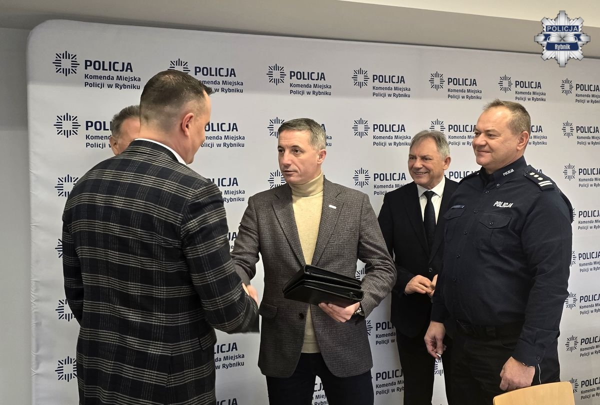 Rybnicka Policja z nowym wsparciem – cztery nieoznakowane radiowozy w służbie
