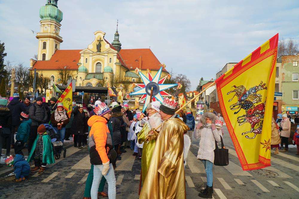Wielka radość na ulicach Tychów – Orszak Trzech Króli 2026 przeszedł przez miasto!