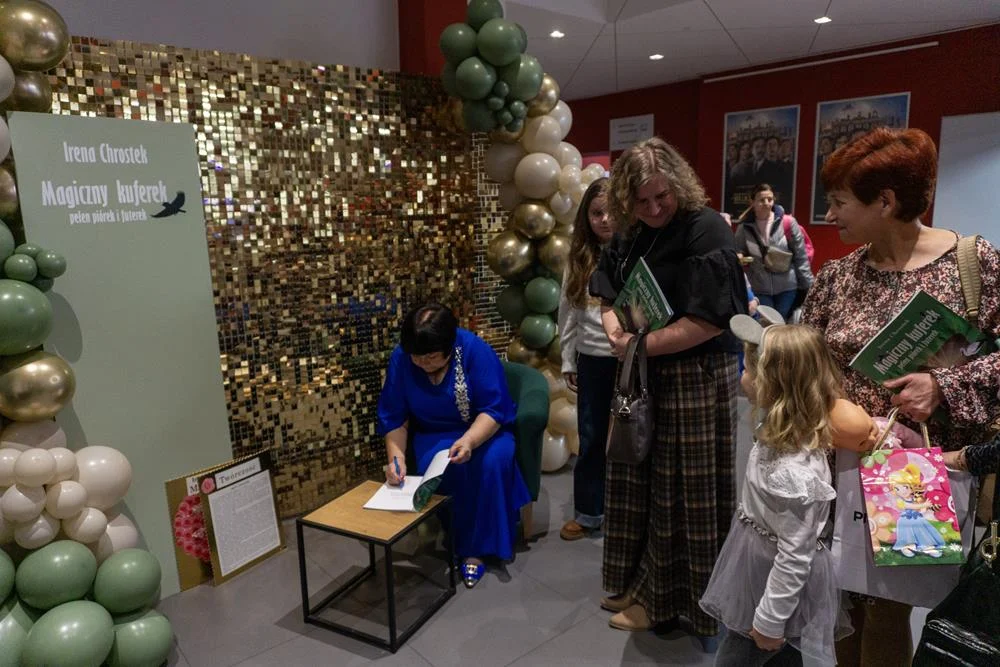 613484527_1323686739801941_2570846589613989121_n