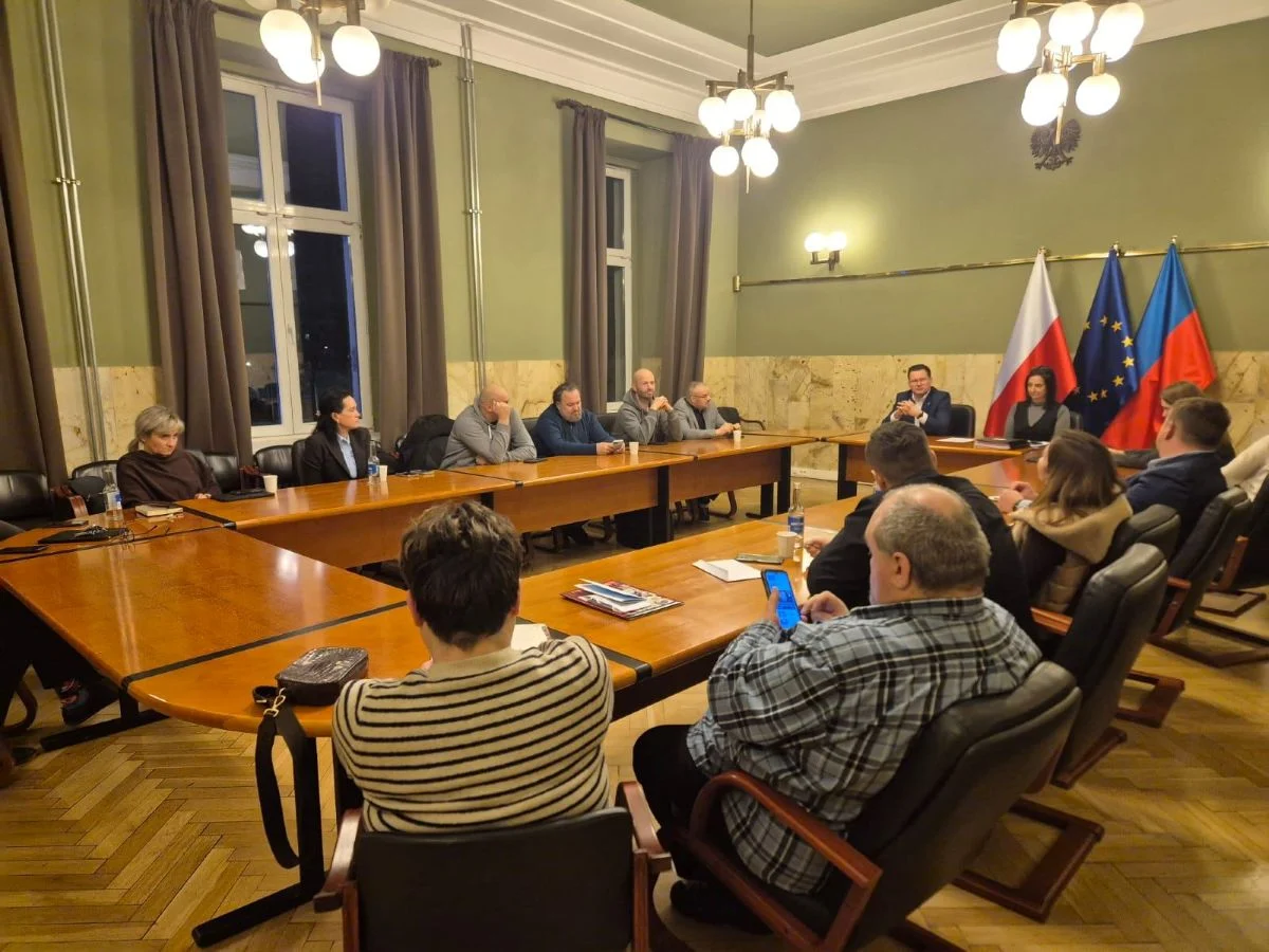 Co dalej z budżetem Chorzowa na 2026 rok? Prezydent spotkał się z radnymi wszystkich klubów