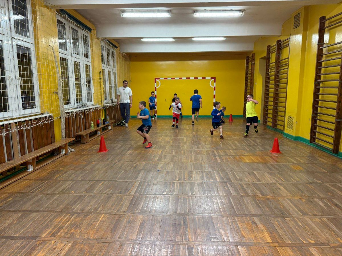 Zajęcia „Wyciągamy z bramy” w Chorzowie wstrzymane. Powodem brak uchwalonego budżetu