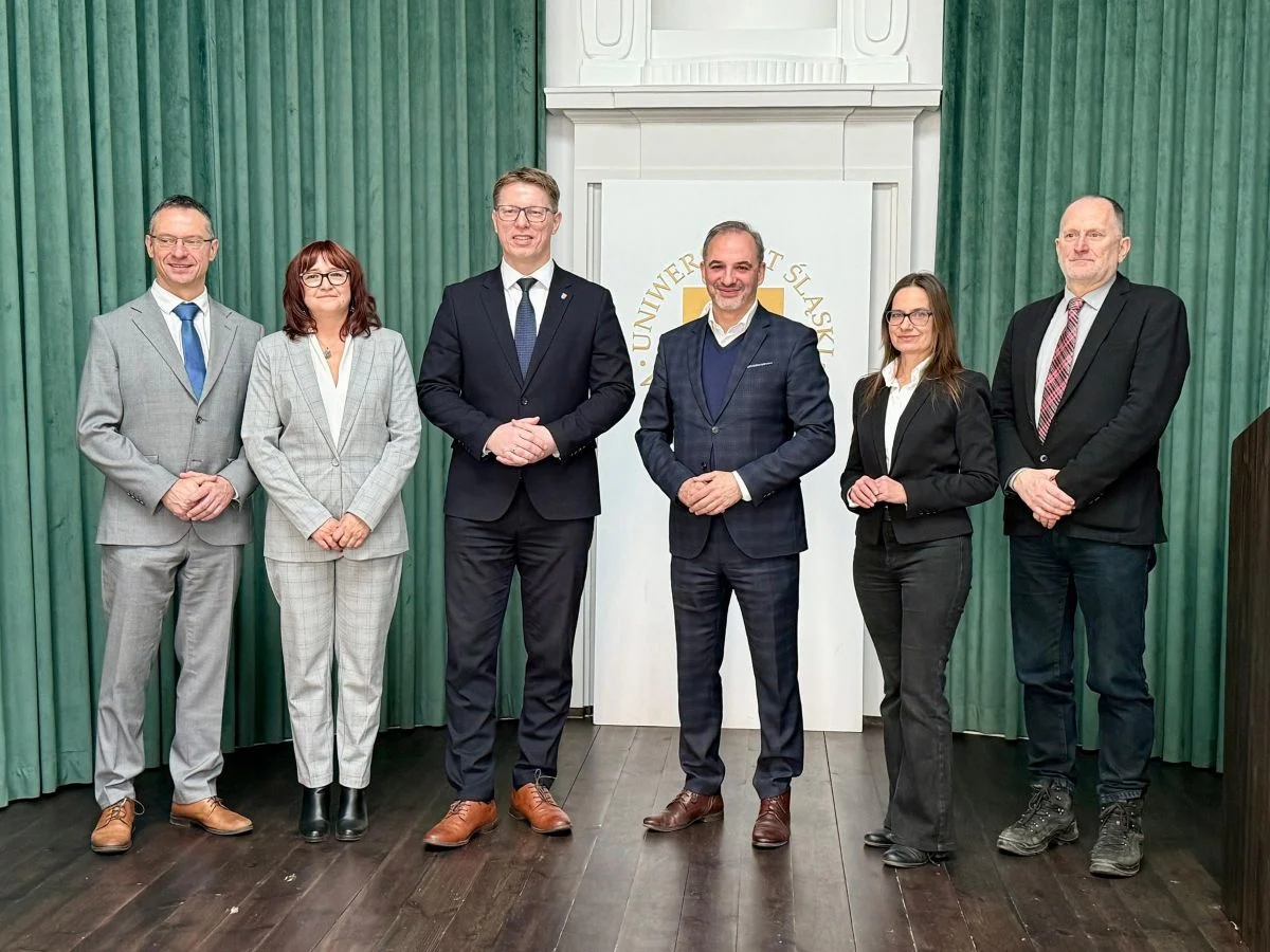 Świętochłowice stawiają na naukę i ekologię. Miasto podpisało umowę z Uniwersytetem Śląskim