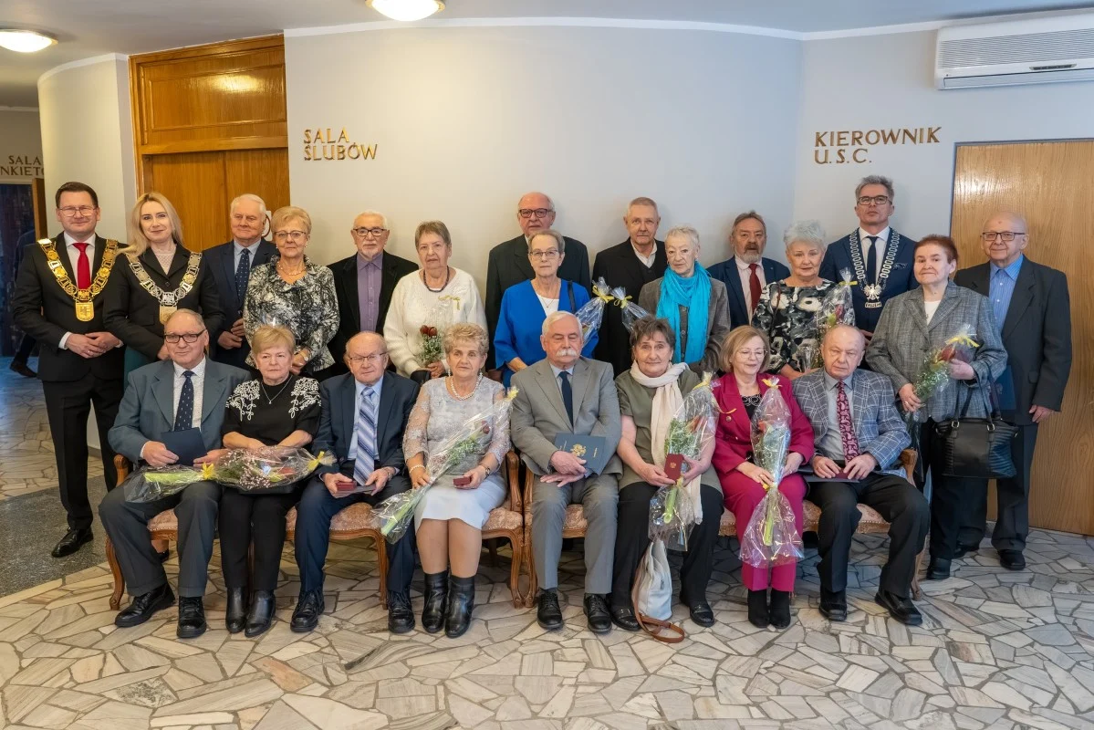 Małżeńskie jubileusze w Chorzowie. Pary świętowały Złote, Diamentowe i Żelazne Gody