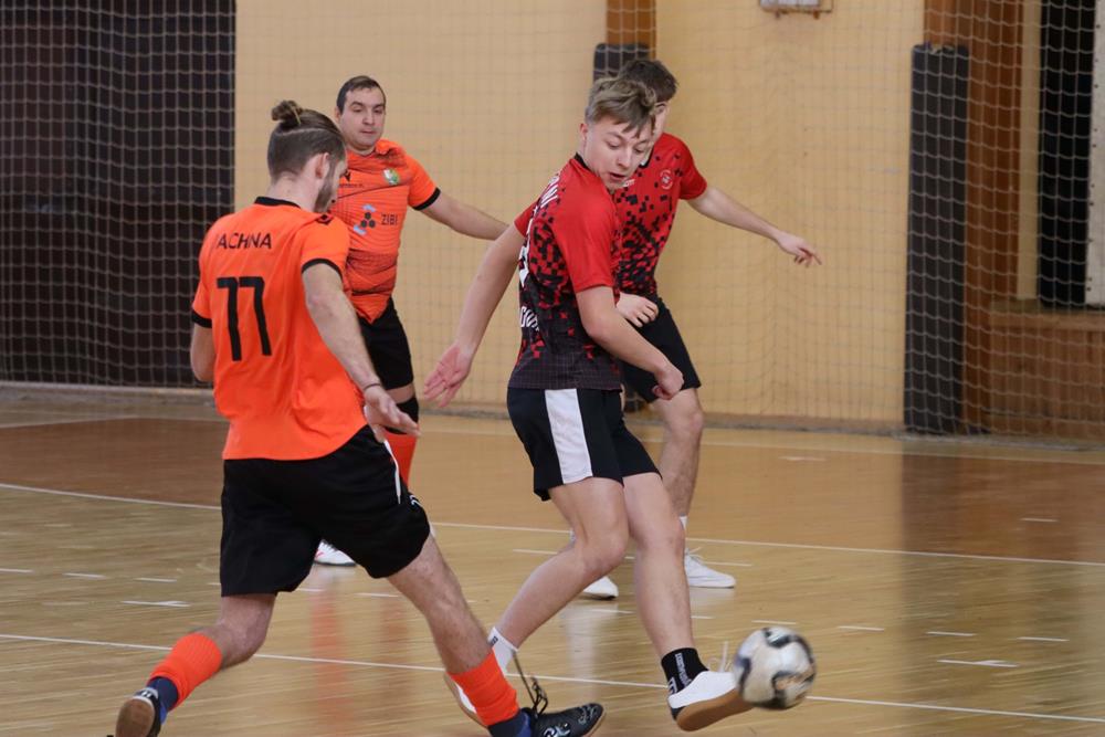 618702074_1546926604107744_147374662690975060_n