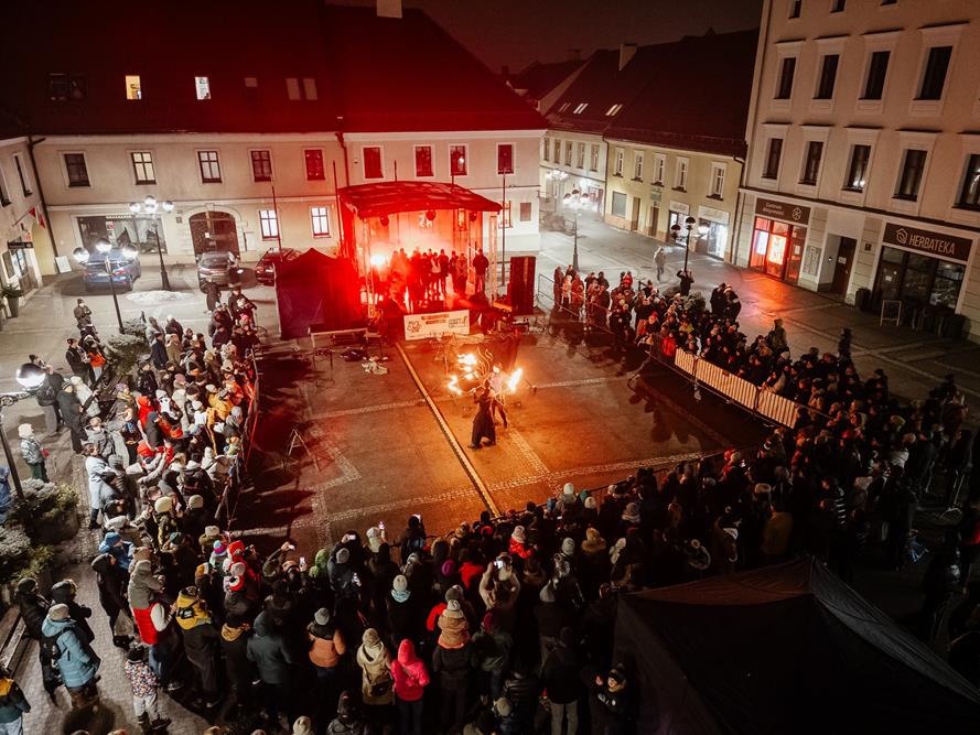 619266090_1299611655526719_6455064249861242159_n