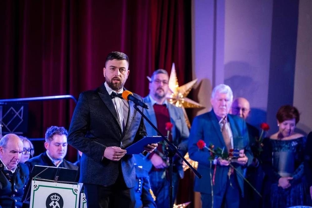 619609076_1319372200215686_3371764601634178982_n