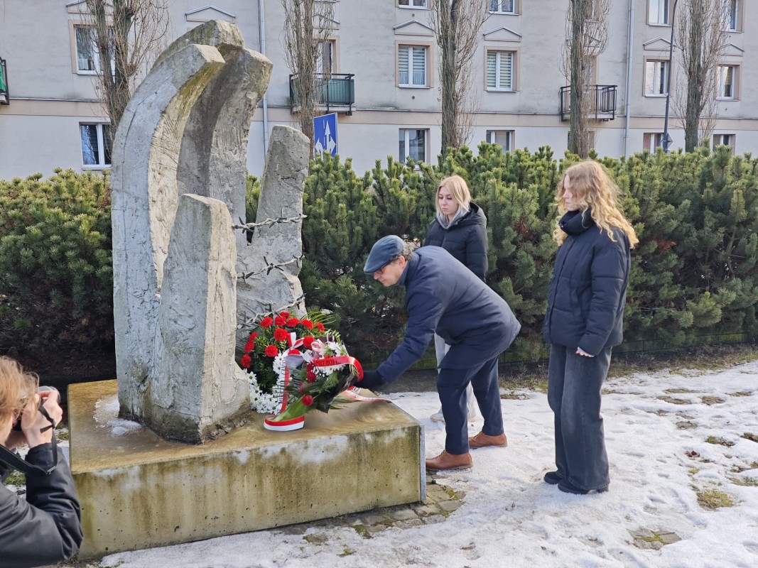 Chorzów pamięta o ofiarach Holokaustu. 81. rocznica wyzwolenia Auschwitz / fot. UM Chorzów FB