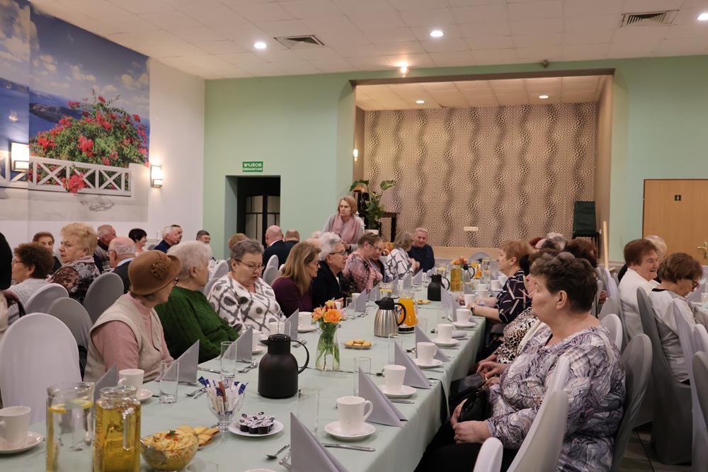 Dzień Seniora w Orzeszu – spotkanie pełne uśmiechów