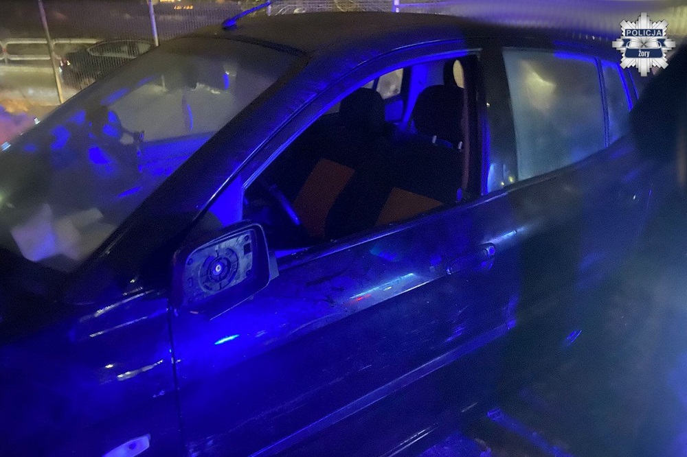 Pościg w Żorach zakończony kolizją i zatrzymaniem. Kobieta miała narkotyki