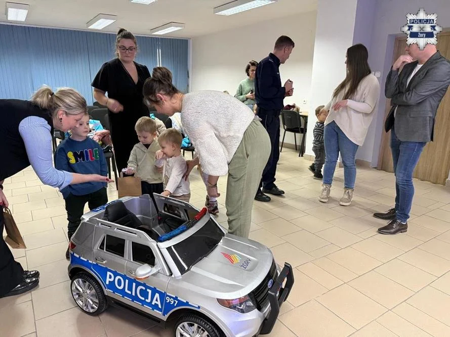 Przedszkolaki odwiedziły Komendę Miejską Policji w Żorach