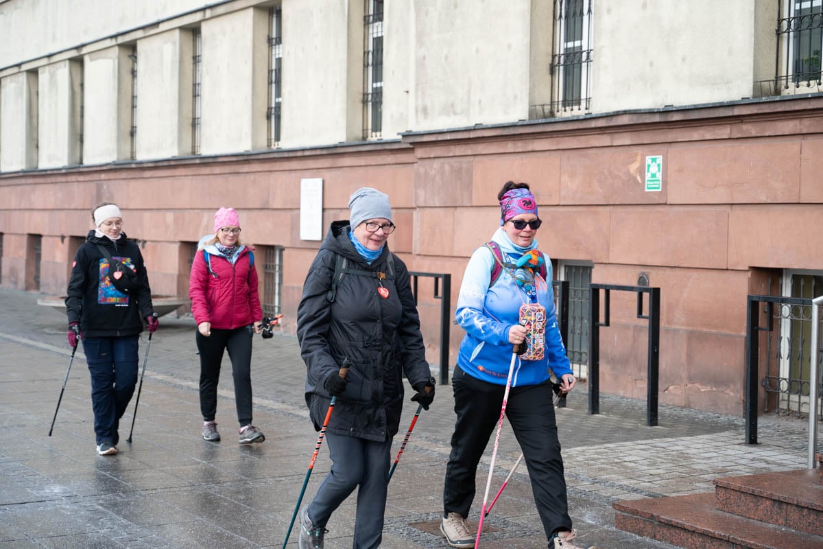 WOŚP Ruda Śląska: Ekipa Na Kijach przeszła 34 km – nordic walking przez dzielnice / fot. Krzysztof Faber