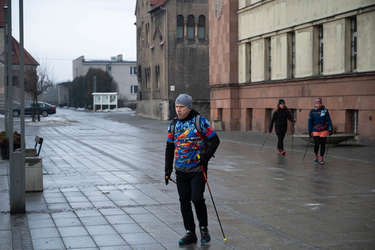 WOŚP Ruda Śląska: Ekipa Na Kijach przeszła 34 km – nordic walking przez dzielnice / fot. Krzysztof Faber