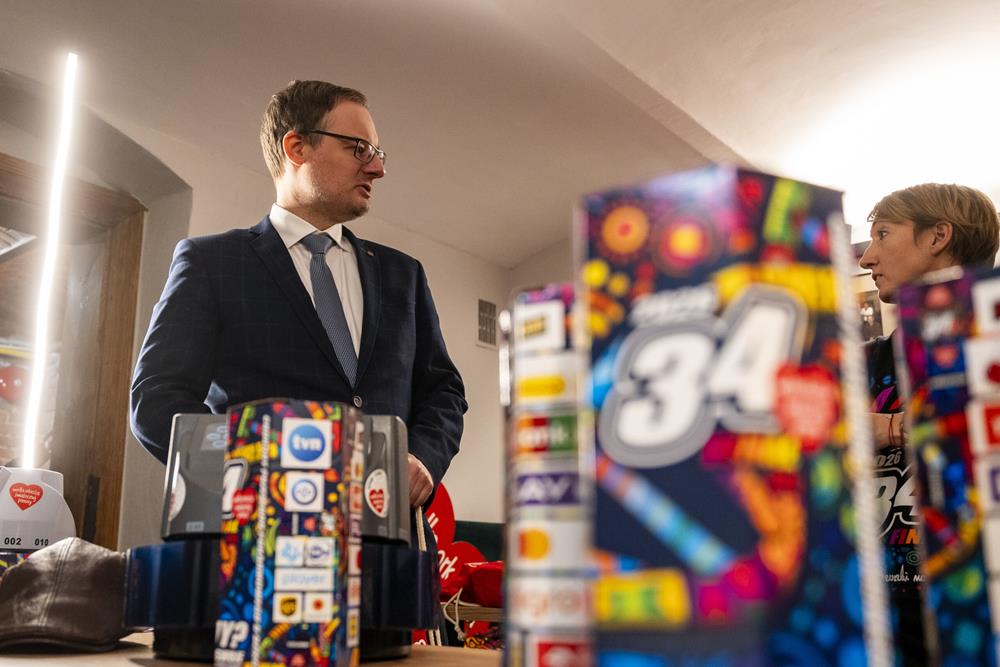 WOSP-Sztab-III-LO-identyfikator-Zabrze-2026-fot.-Pawel-JaNic-Janicki-013-scaled